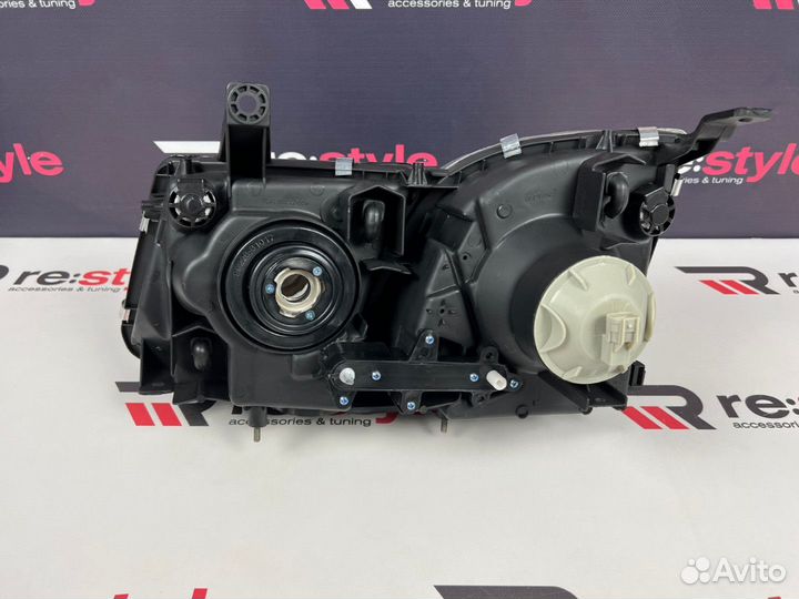 Фары Lexus LX470 R2587