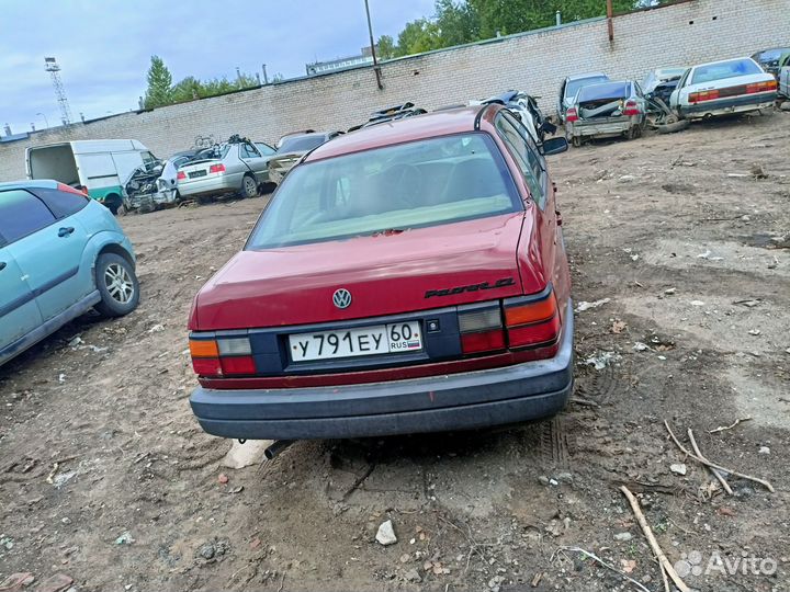 Разбор на запчасти Volkswagen passat b3