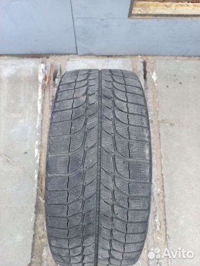 Michelin MXL 215/5 R17