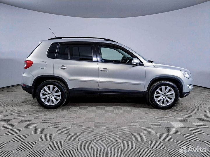 Volkswagen Tiguan 2.0 AT, 2011, 145 879 км