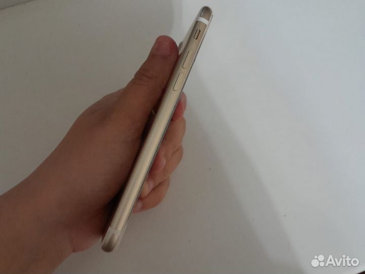 iPhone 7, 32 ГБ
