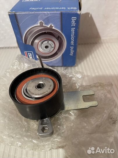 Ролик натяж ремня грм Ford Volvo