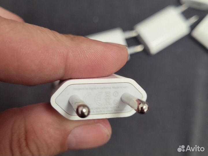 Блок питания APL 5W USB для Айфон белый