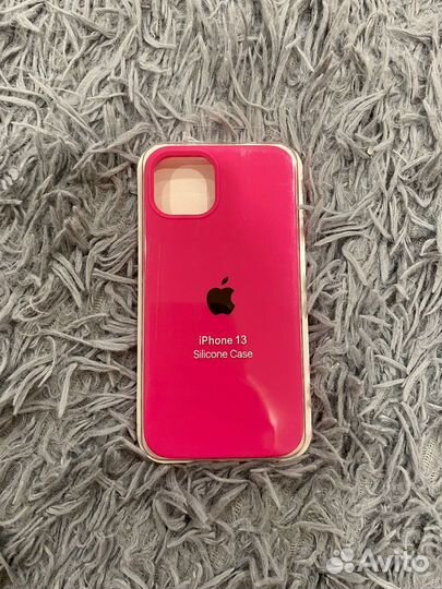 Чехол на iPhone 13