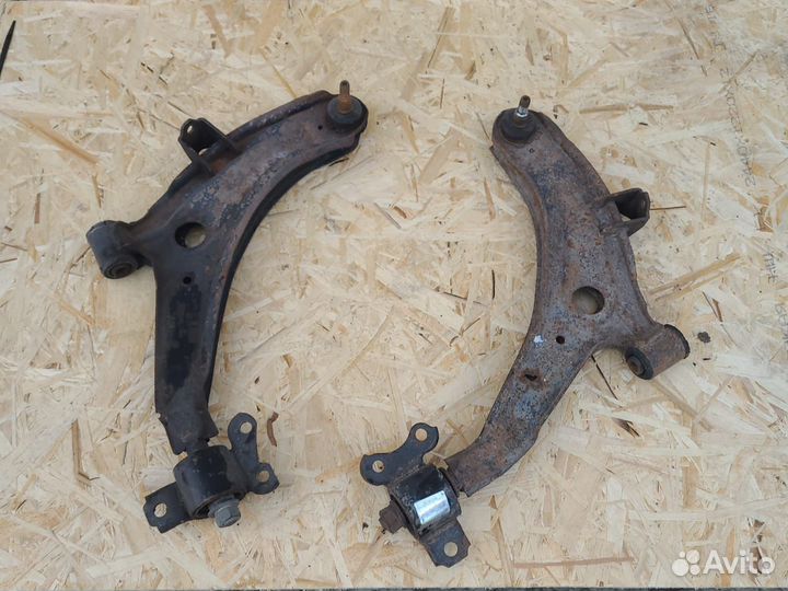 Рычаг передний Hyundai Lantra J2 95-99