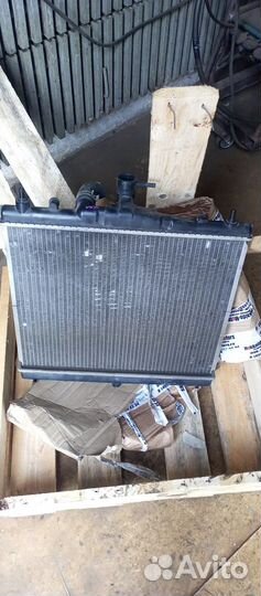 Радиатор охлаждения nissan note