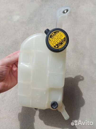 Расширительный бачок Toyota Corolla E150