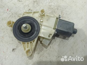 Моторчик заднего левого стеклоподъемника A22290605