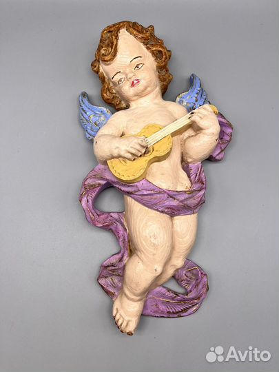 Амурчик с укулеле