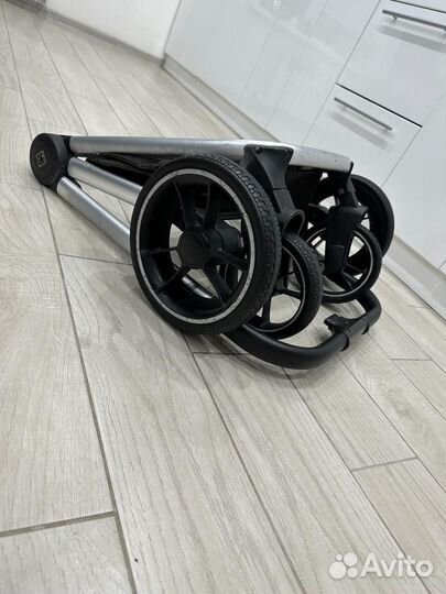 Коляска 3 в 1 carello epica