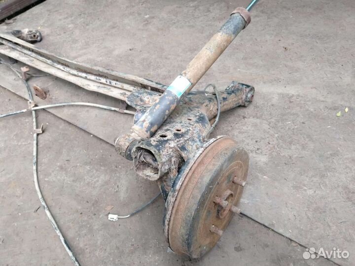 Задняя балка