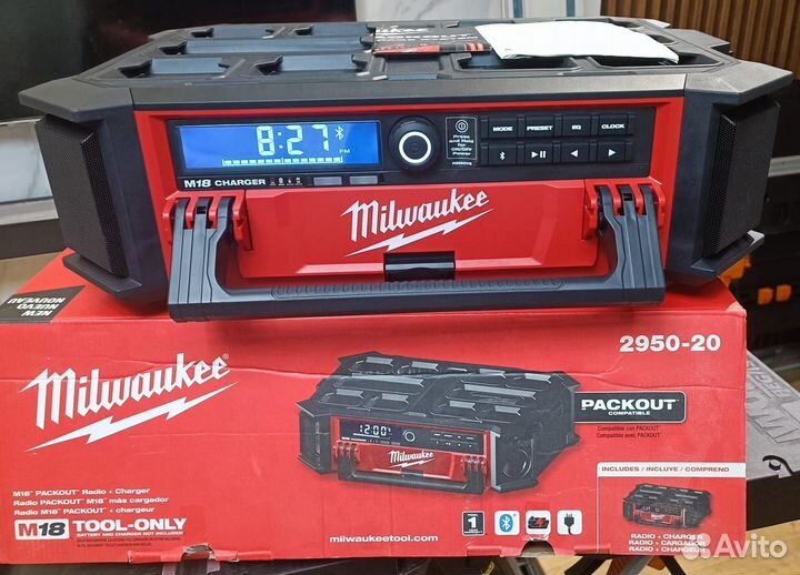 Радио Milwaukee M 18 packout
