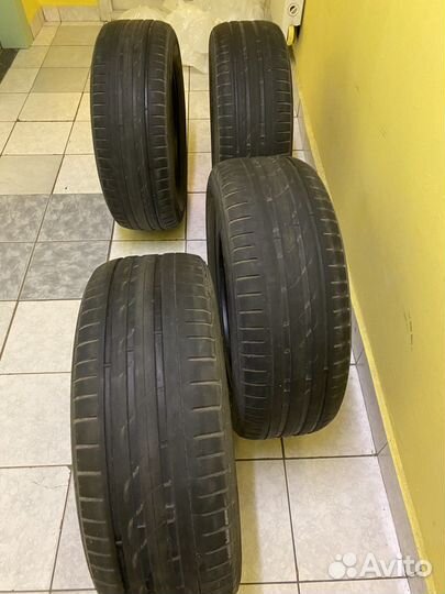 Nokian Tyres Hakka Black SUV 235/60 R18 107W