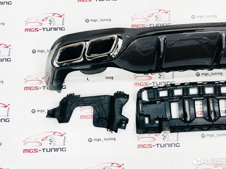 Диффузор с насадками E63 Под карбон Mercedes w213