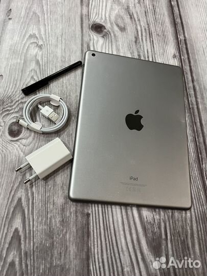 iPad 2018 (6) 128GB Wi-Fi