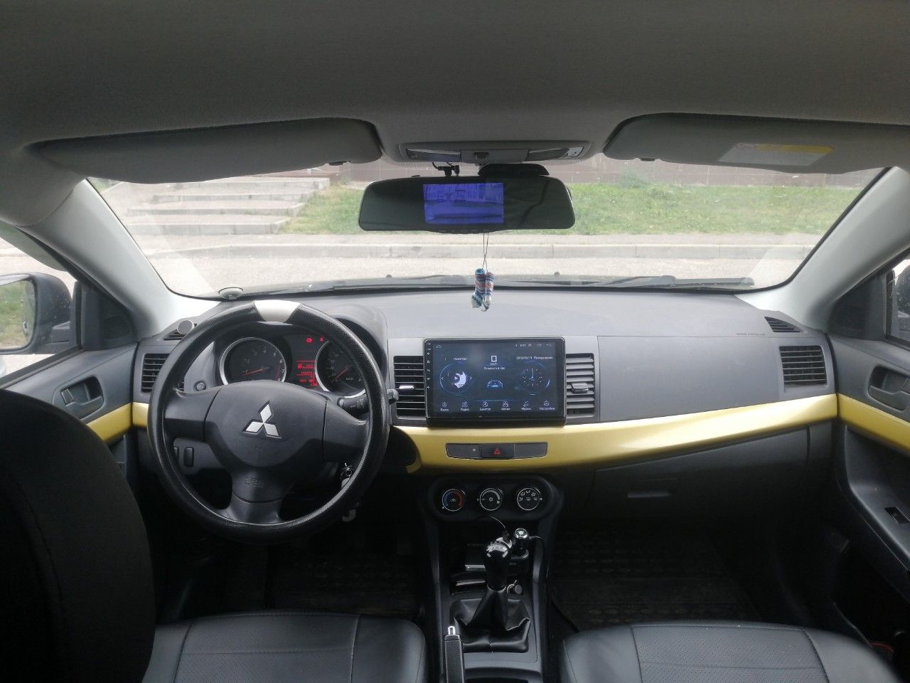 Mitsubishi Lancer: фото владельца