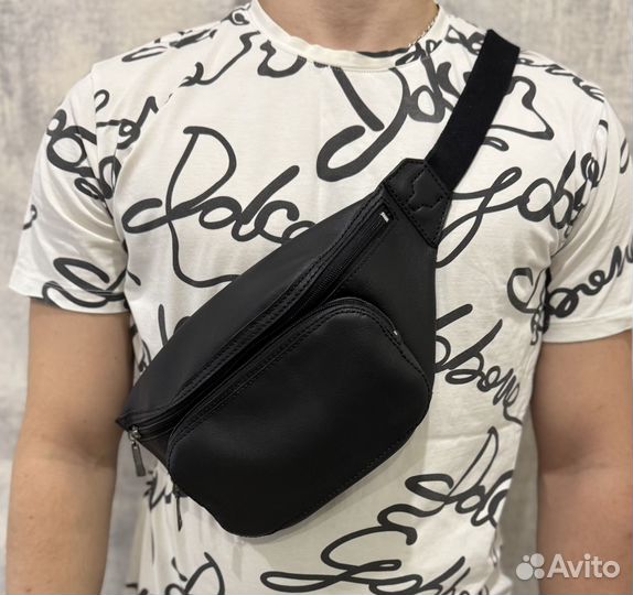 Мужская нагрудная сумка