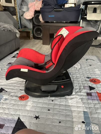 Автомобильное кресло