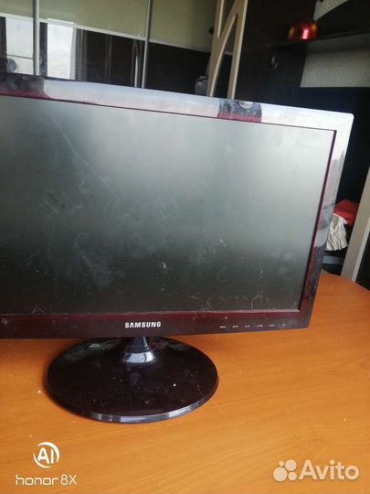 Монитор Samsung