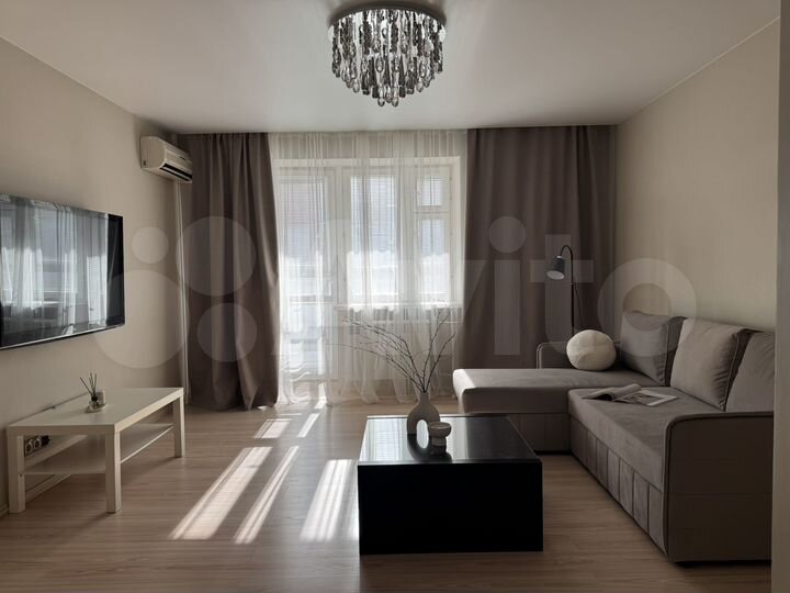 2-к. квартира, 54 м², 7/10 эт.