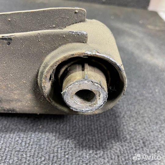 Рычаг нижний Volkswagen Passat (B7) 2011-2015г B7