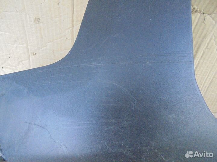 Накладка бампера переднего правая Peugeot 3008 2