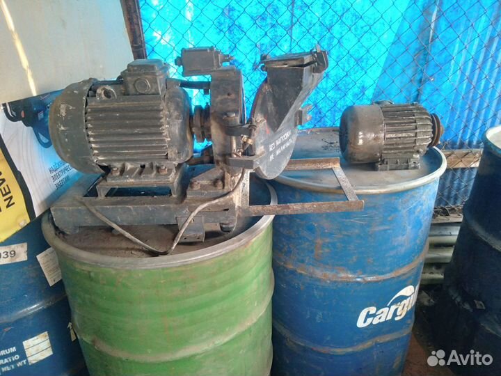 Патока свекловичная в бочках 200л. Масса 270кг