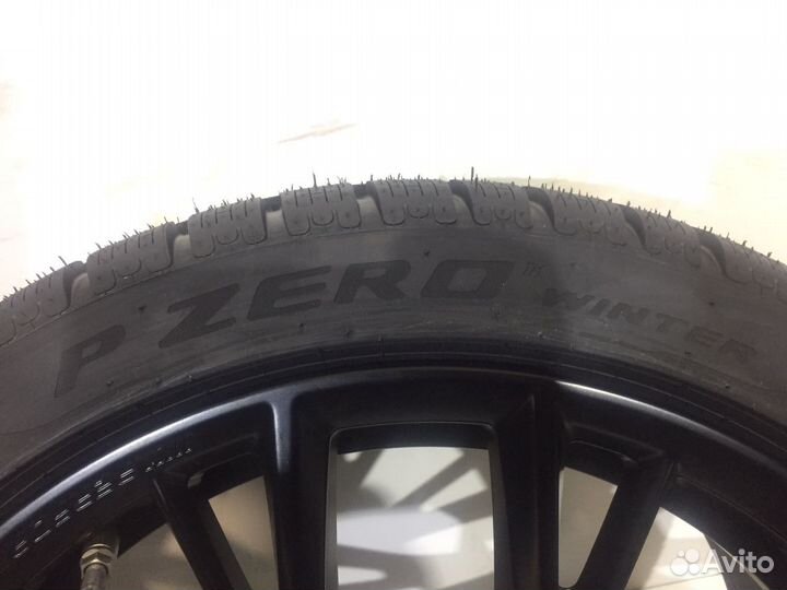 R19 Pirelli P Zero Winter 275/35, PCD 5x112 DIA 66.6