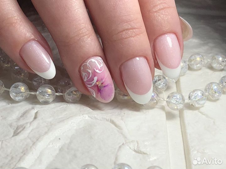 Маникюр, педикюр, наращивание ресниц