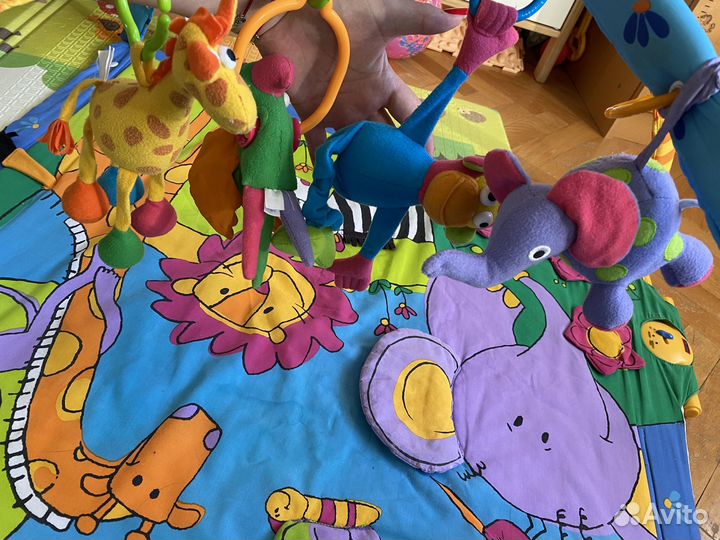 Развивающий коврик tiny love