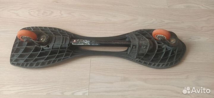 Скейтборд балансировочный / на двух колесах