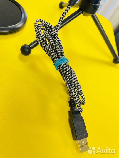 Микрофон Trust GXT 232 Mantis (Че4)