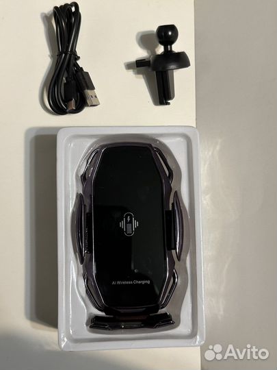Держатель для телефона с беспроводной зарядкой