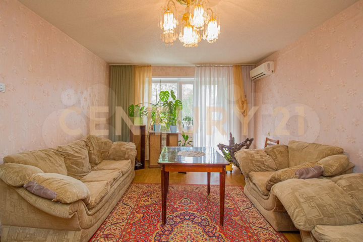 4-к. квартира, 100 м², 1/15 эт.