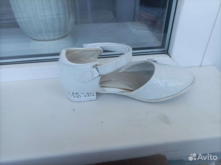 Сандалии для девочки 28