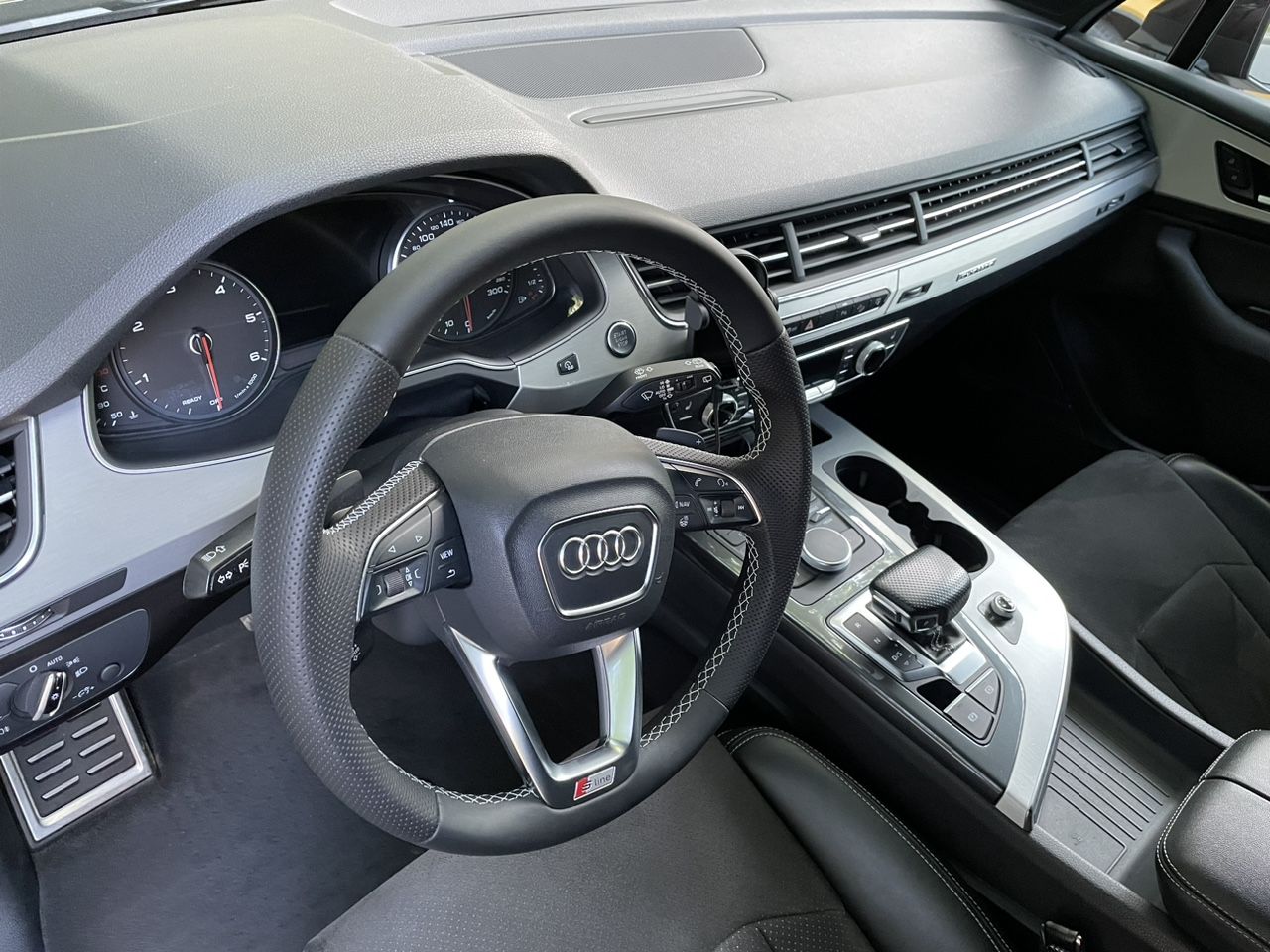 Audi Q7: фото владельца