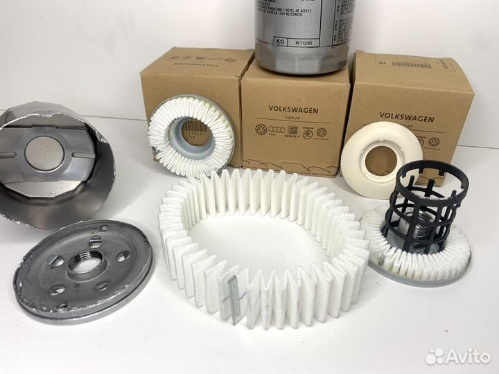 Фильтр масляный Volkswagen Polo, Skoda Octavia