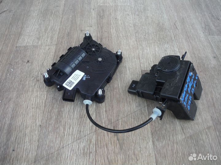 Замок крышки багажника hyundai Santa Fe 4 2020