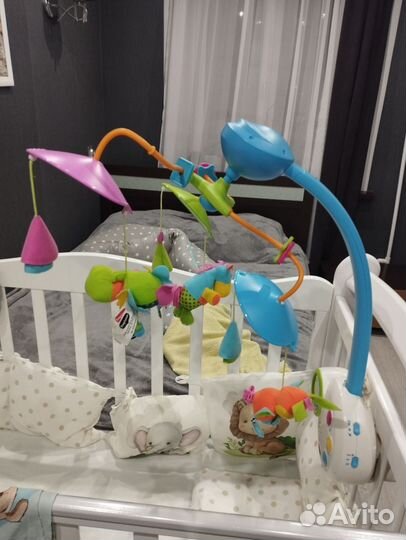 Мобиль на кроватку tiny love