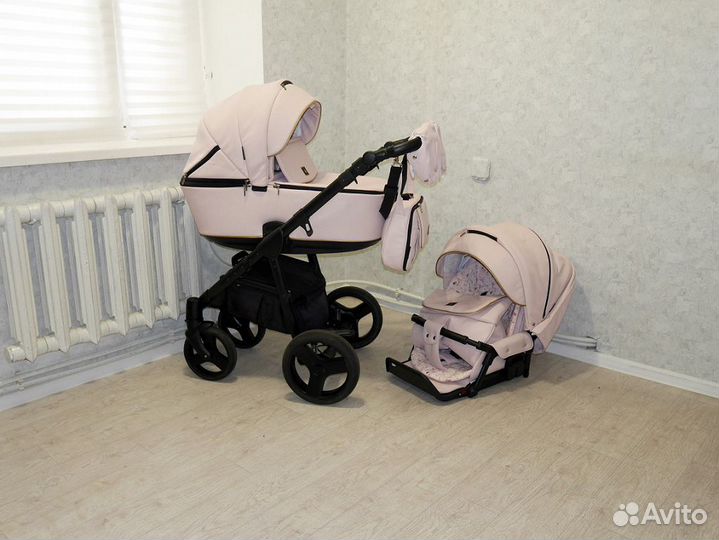 Adamex Riccio 3 в 1 с автокреслом