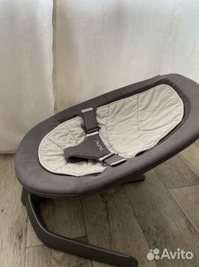 Шезлонг детский Nuna Leaf