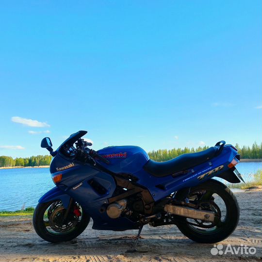 Kawasaki zzr 400/1 разбор по запчастям