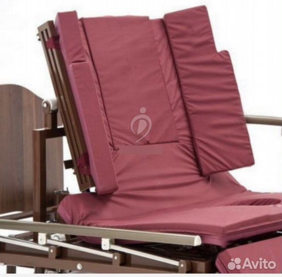 Кровать для лежачих больных с туалетом