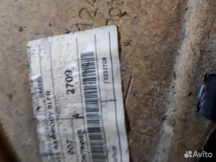 Обшивка салона левая Opel Corsa D 2006-2015