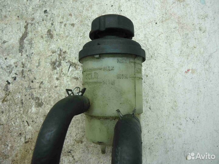 Бачок гидроусилителя Hyundai Santa Fe 2 CM