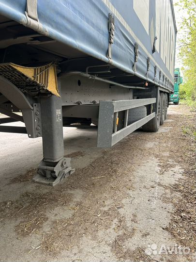 Полуприцеп шторно-бортовой Schmitz Cargobull SCS 24, 2013