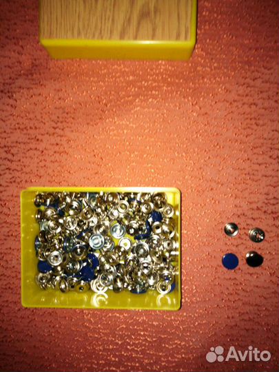 Кнопки пробивные