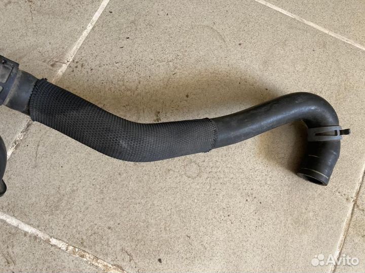 Шланг системы охлаждения Audi Q5 06H121057AG