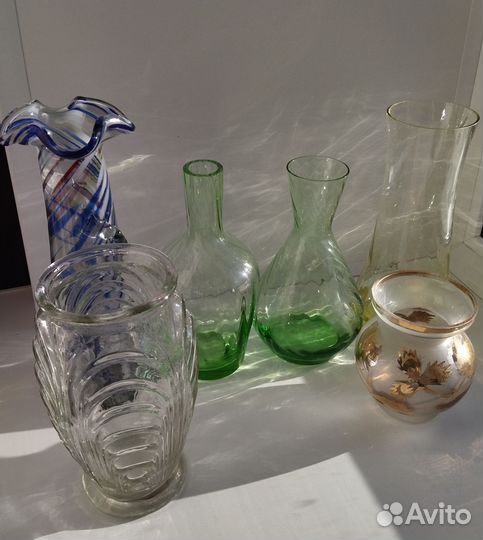 Ваза для цветов. Ваза из цветного стекла