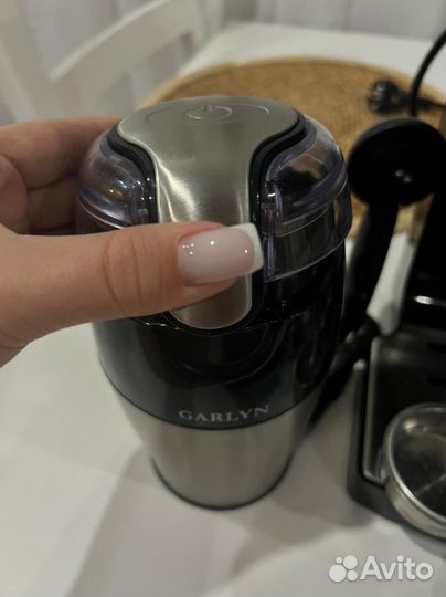 Кофемашина Garlyn